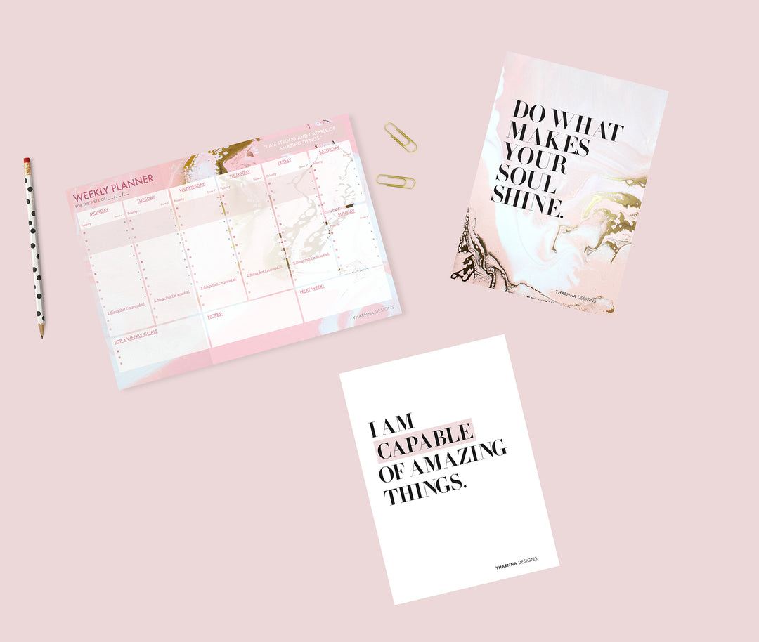 Weekly planner +  Motivational prints